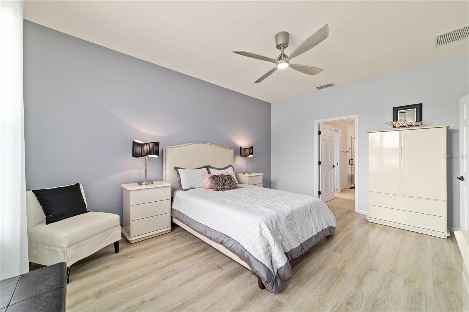 Image 33 of 73 For 8719 83rd Circle