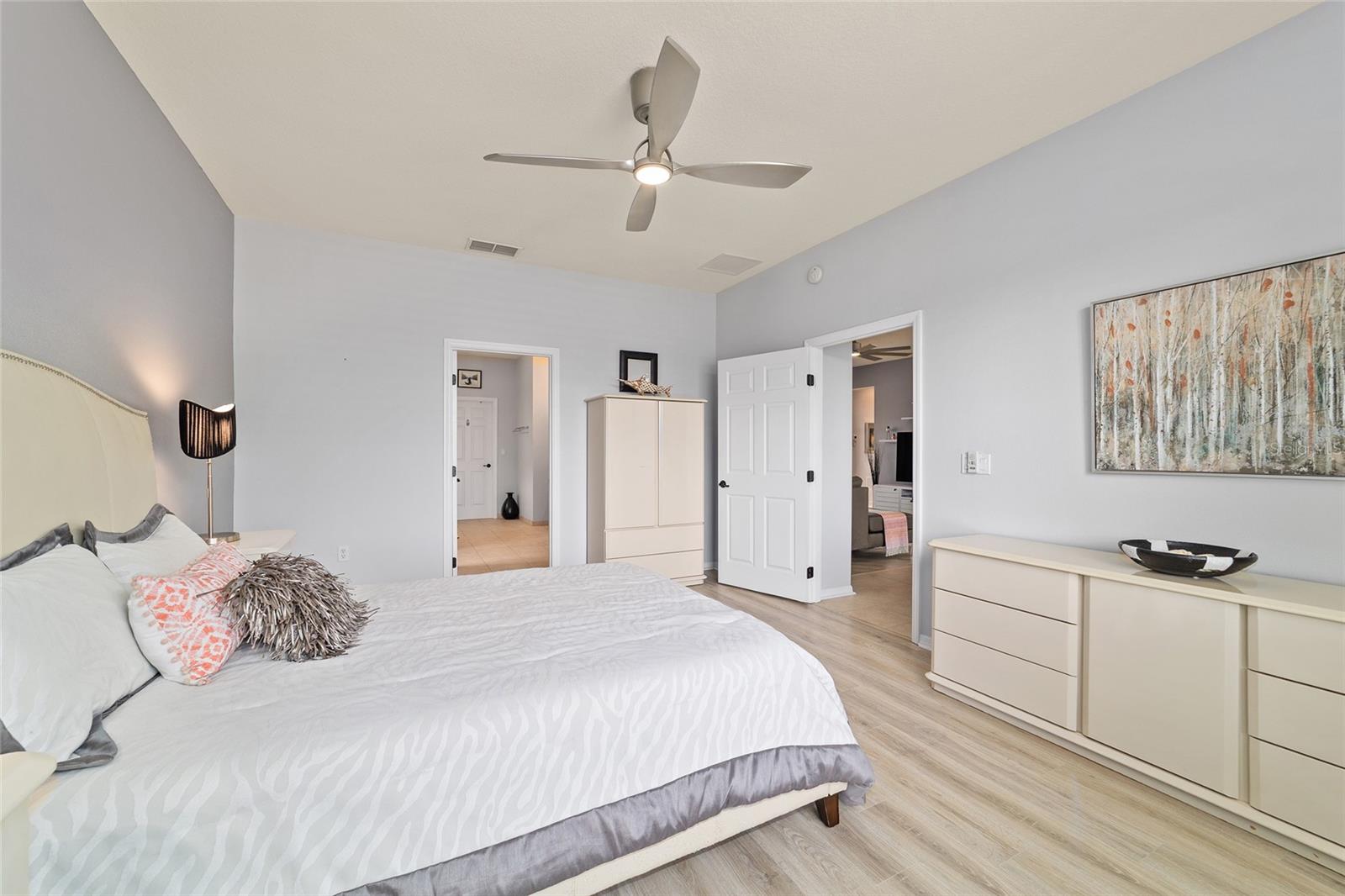 Image 34 of 73 For 8719 83rd Circle