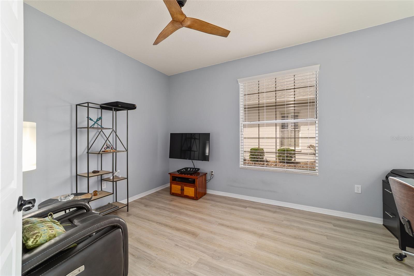 Image 42 of 73 For 8719 83rd Circle