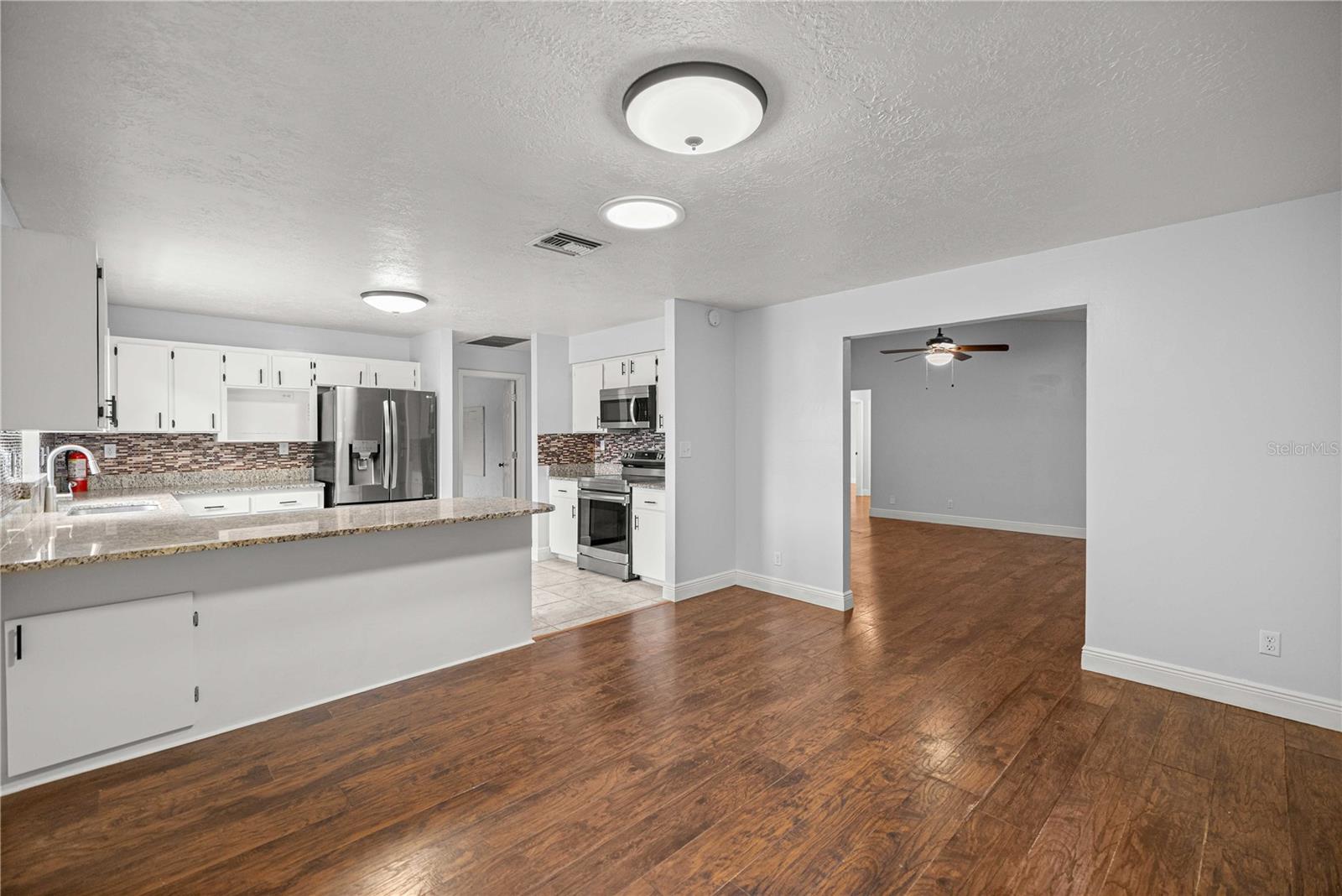 Image 10 of 28 For 10500 74th Court