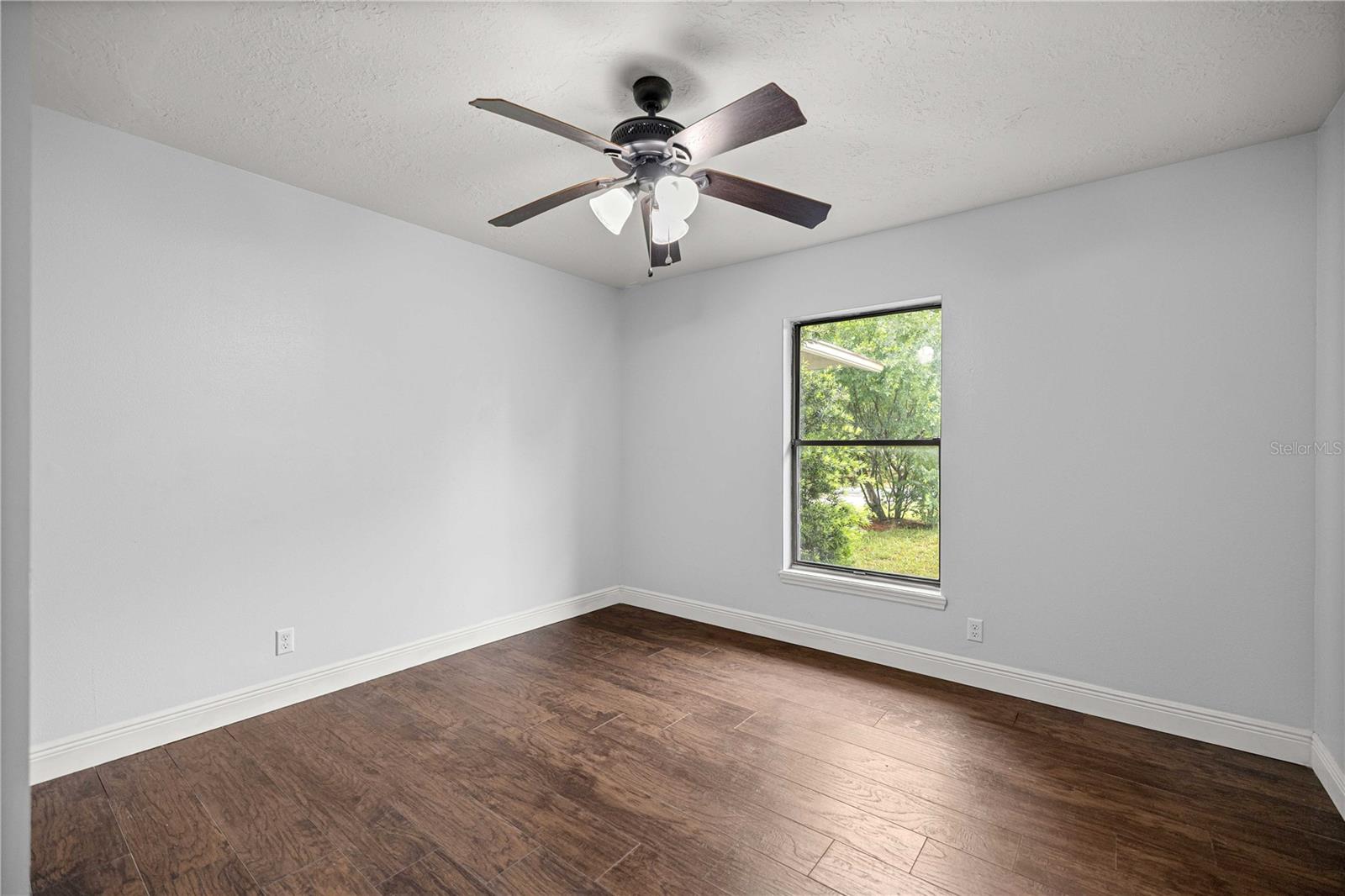 Image 21 of 28 For 10500 74th Court