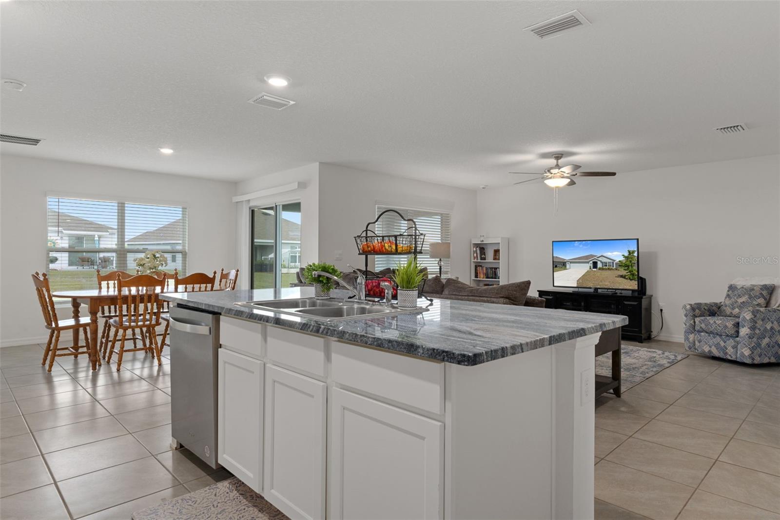 Image 13 of 34 For 477 Fairways View Drive