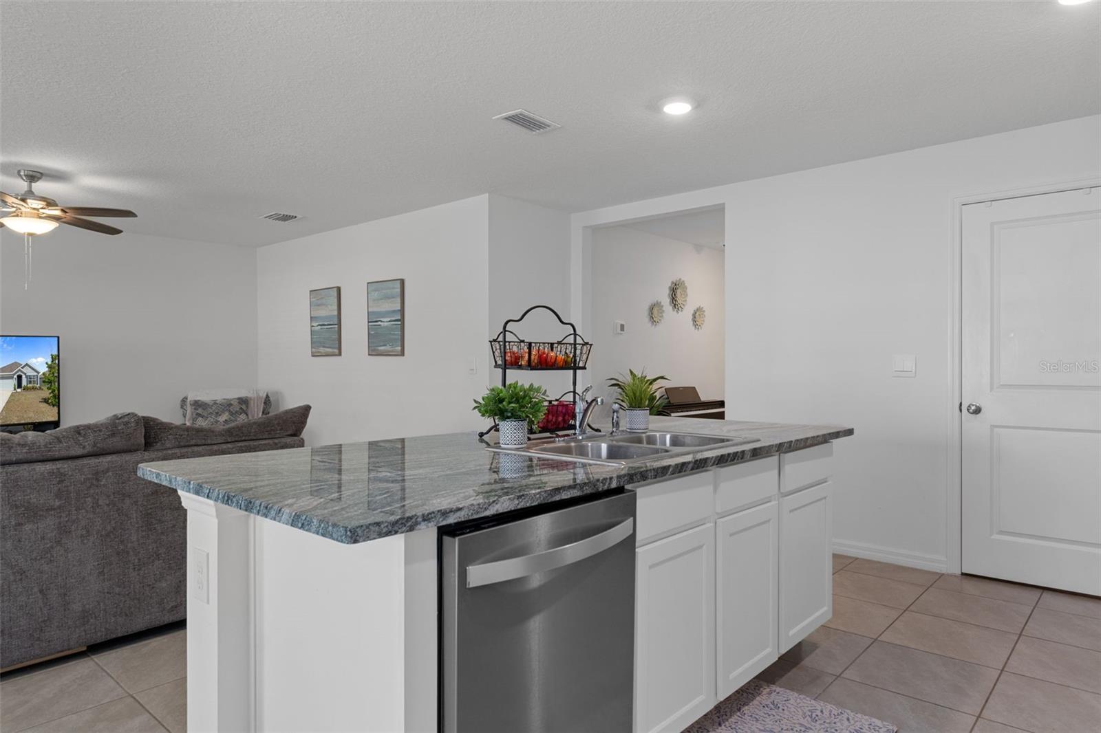 Image 14 of 34 For 477 Fairways View Drive