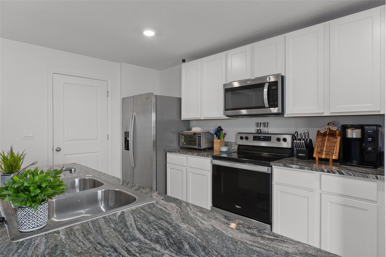 Image 15 of 34 For 477 Fairways View Drive