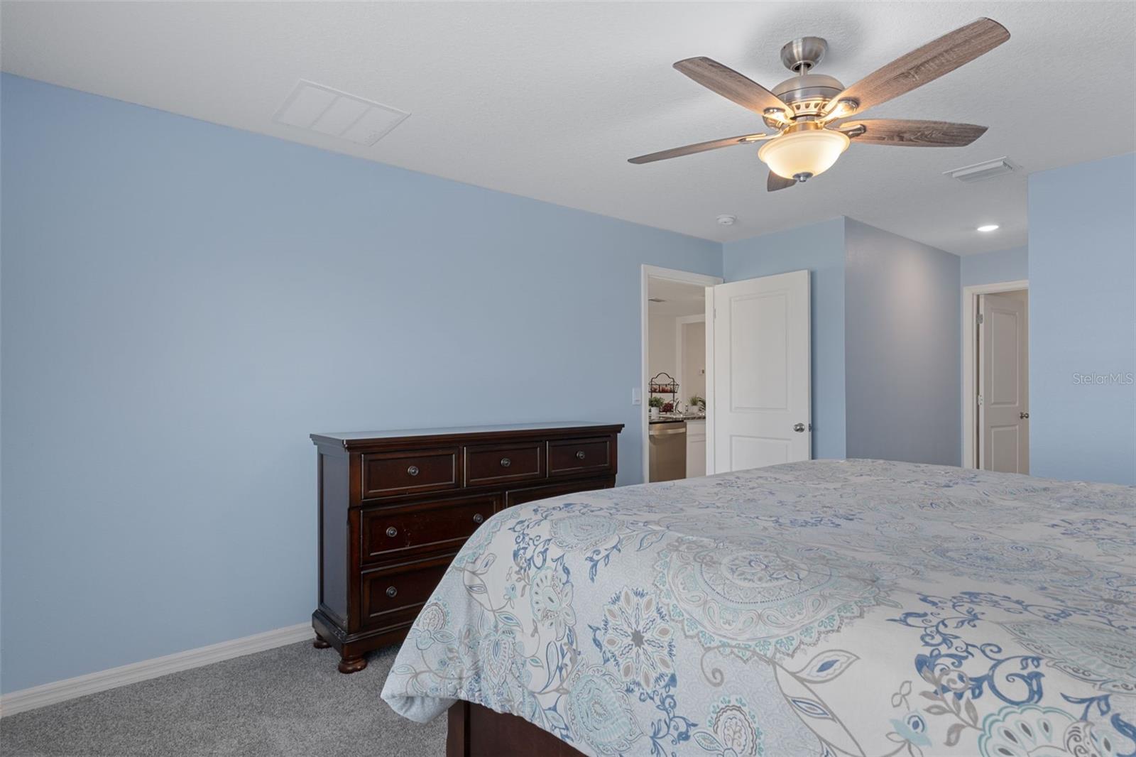 Image 19 of 34 For 477 Fairways View Drive