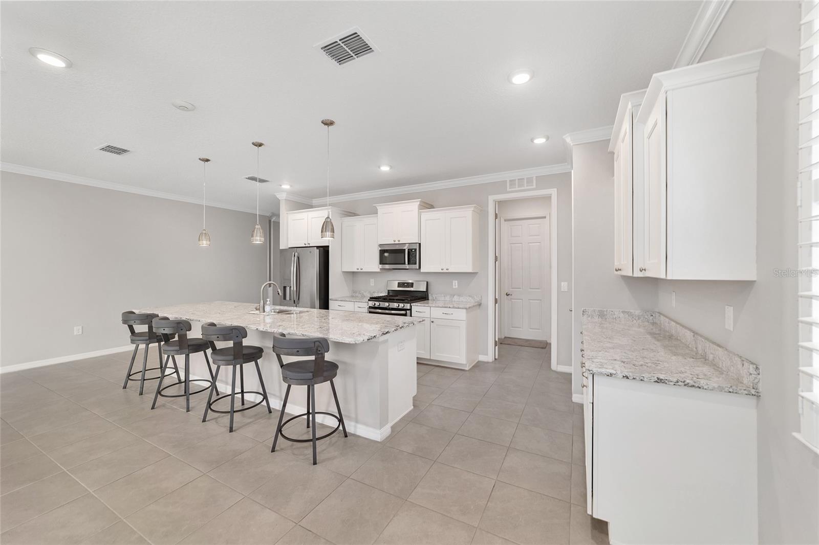 Image 16 of 47 For 10064 88th Street