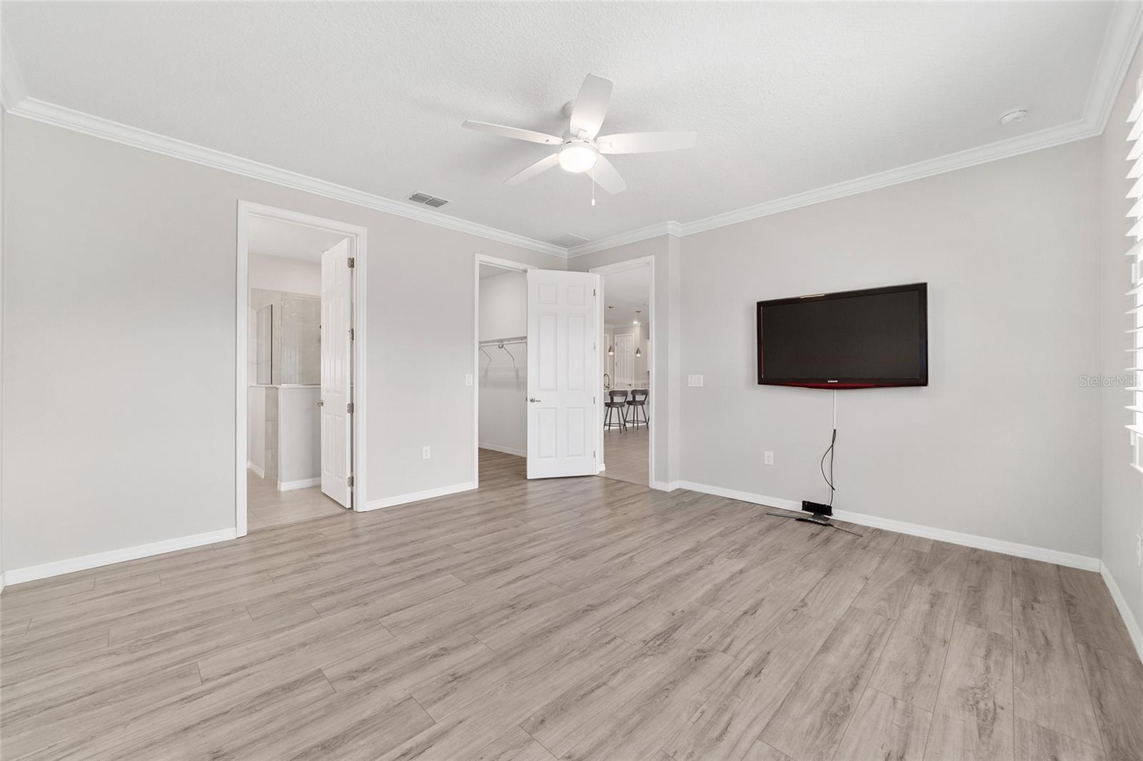 Image 22 of 47 For 10064 88th Street