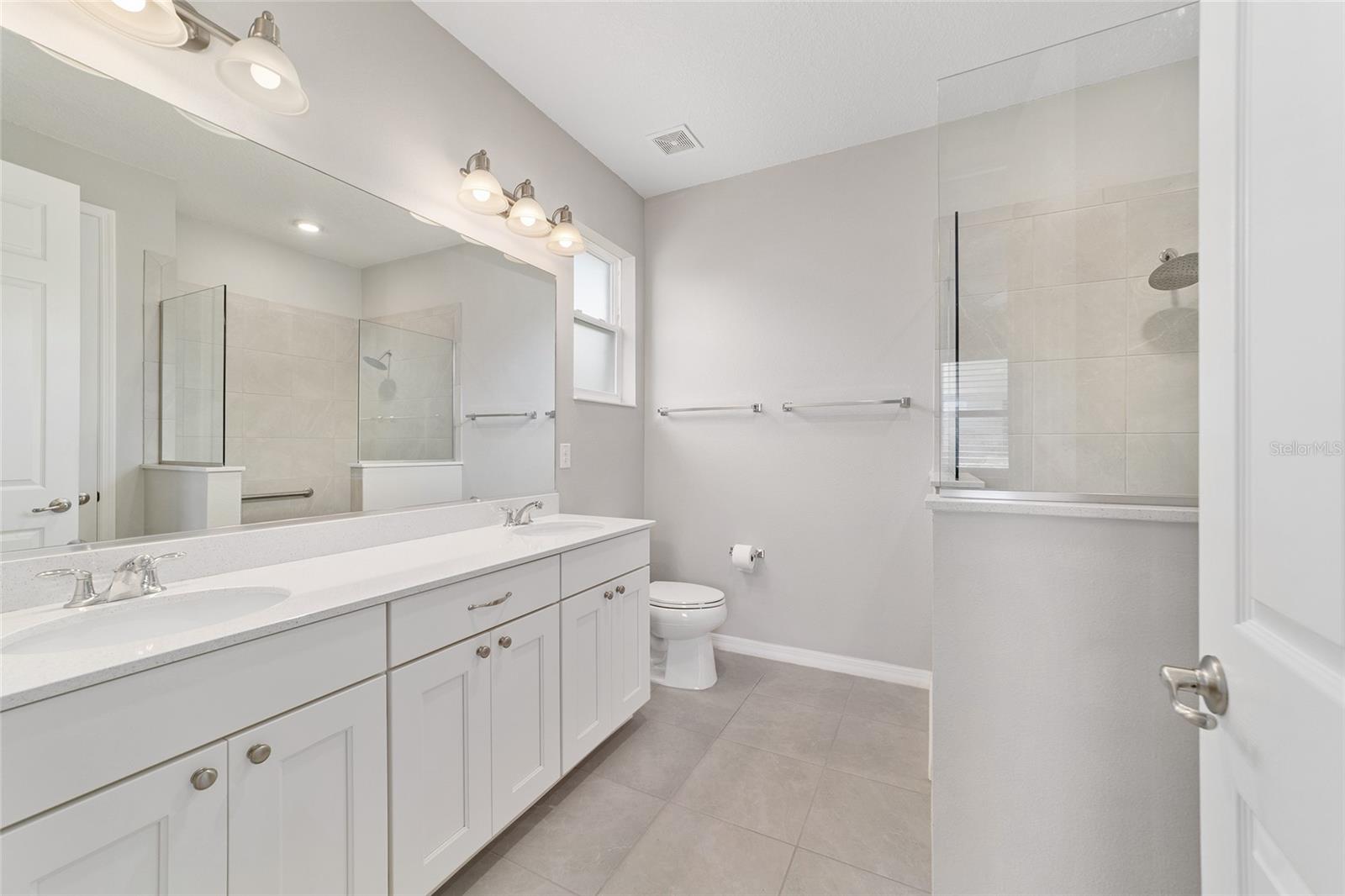 Image 24 of 47 For 10064 88th Street