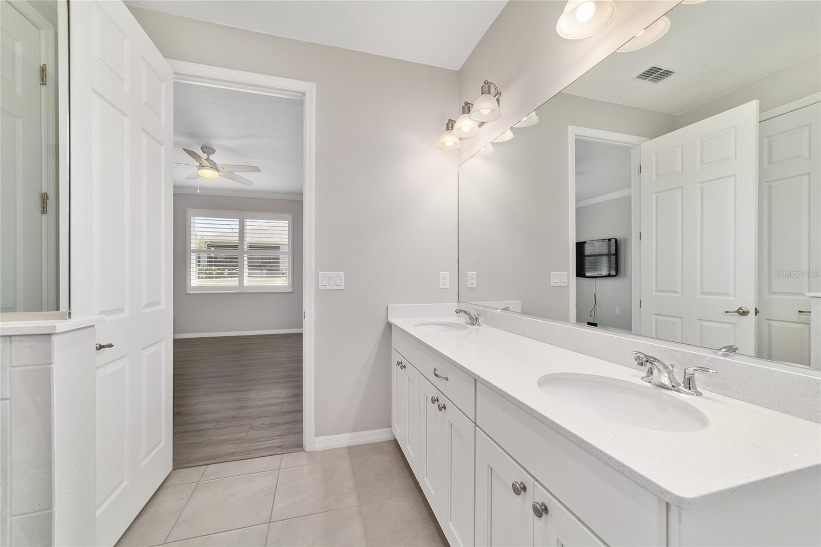 Image 26 of 47 For 10064 88th Street