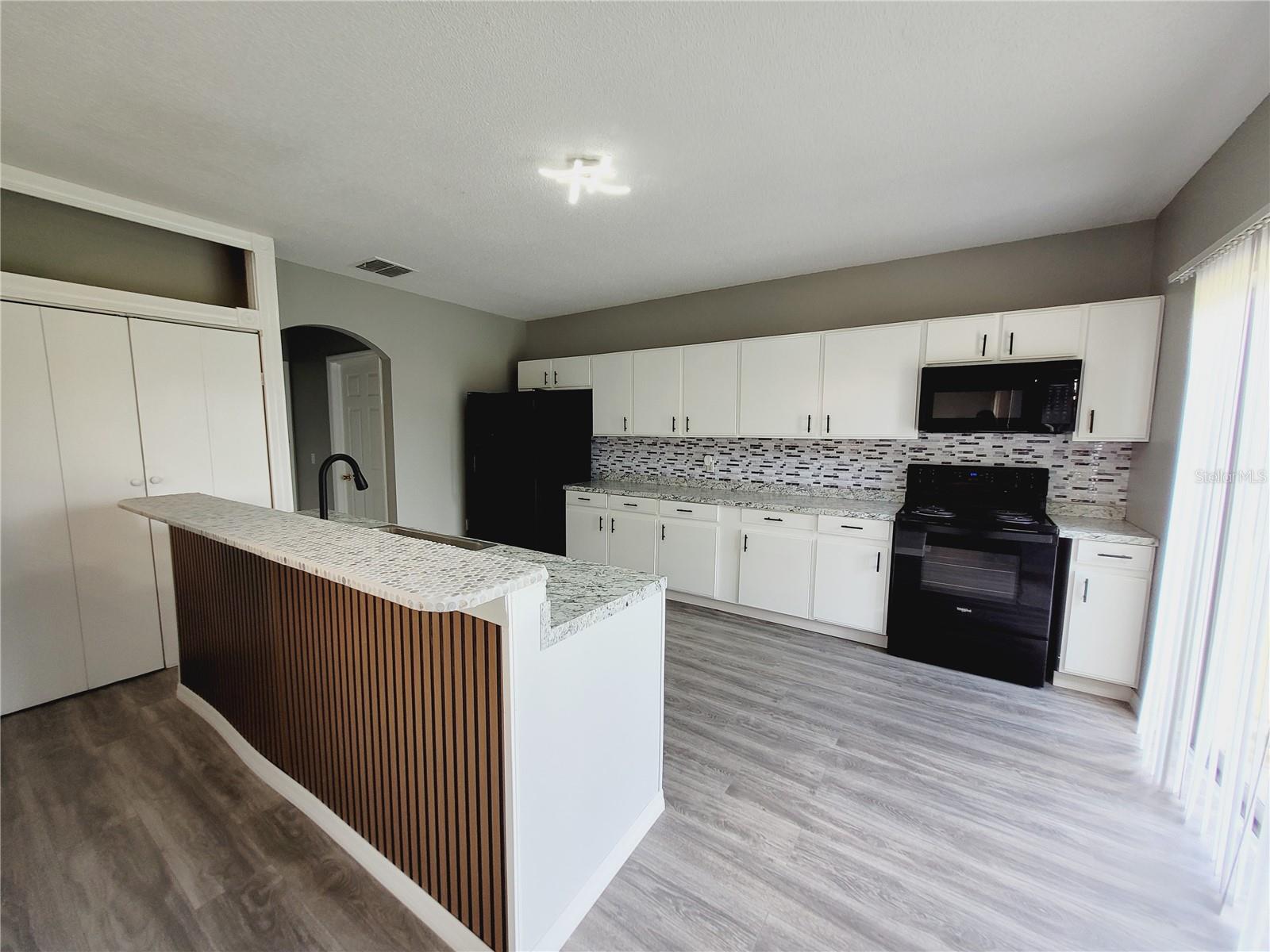 Image 15 of 60 For 317 Azincourt Lane