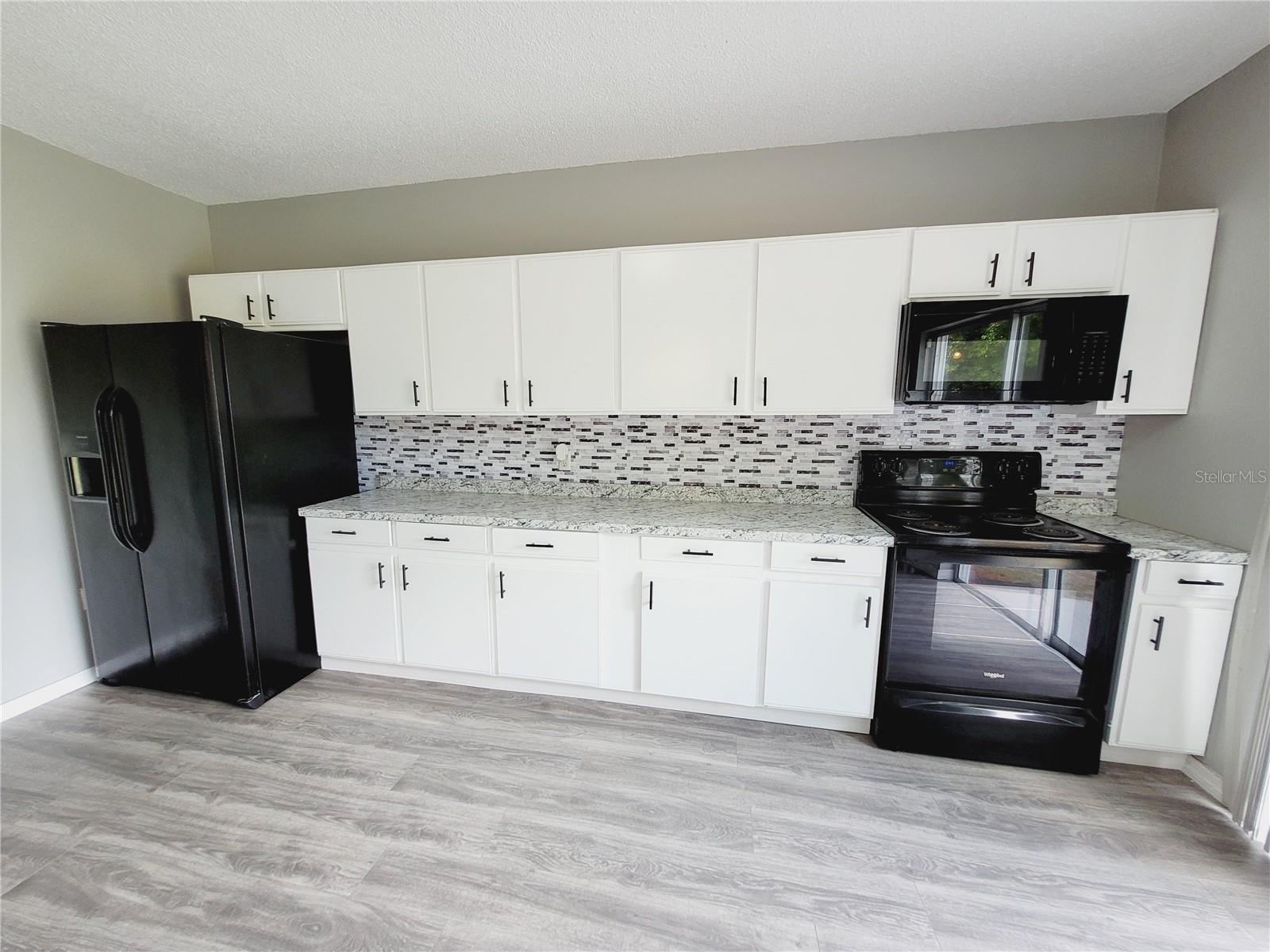 Image 16 of 60 For 317 Azincourt Lane