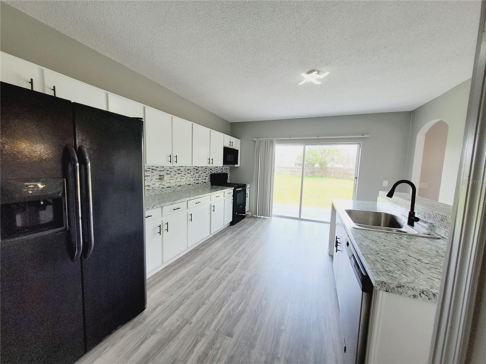 Image 17 of 60 For 317 Azincourt Lane