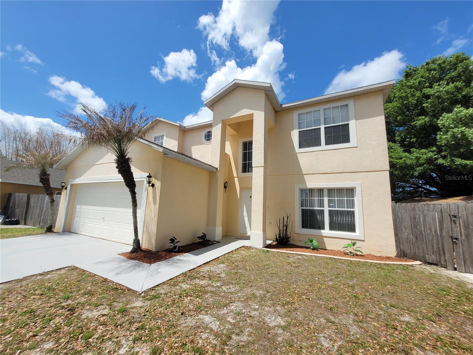 Image 2 of 60 For 317 Azincourt Lane