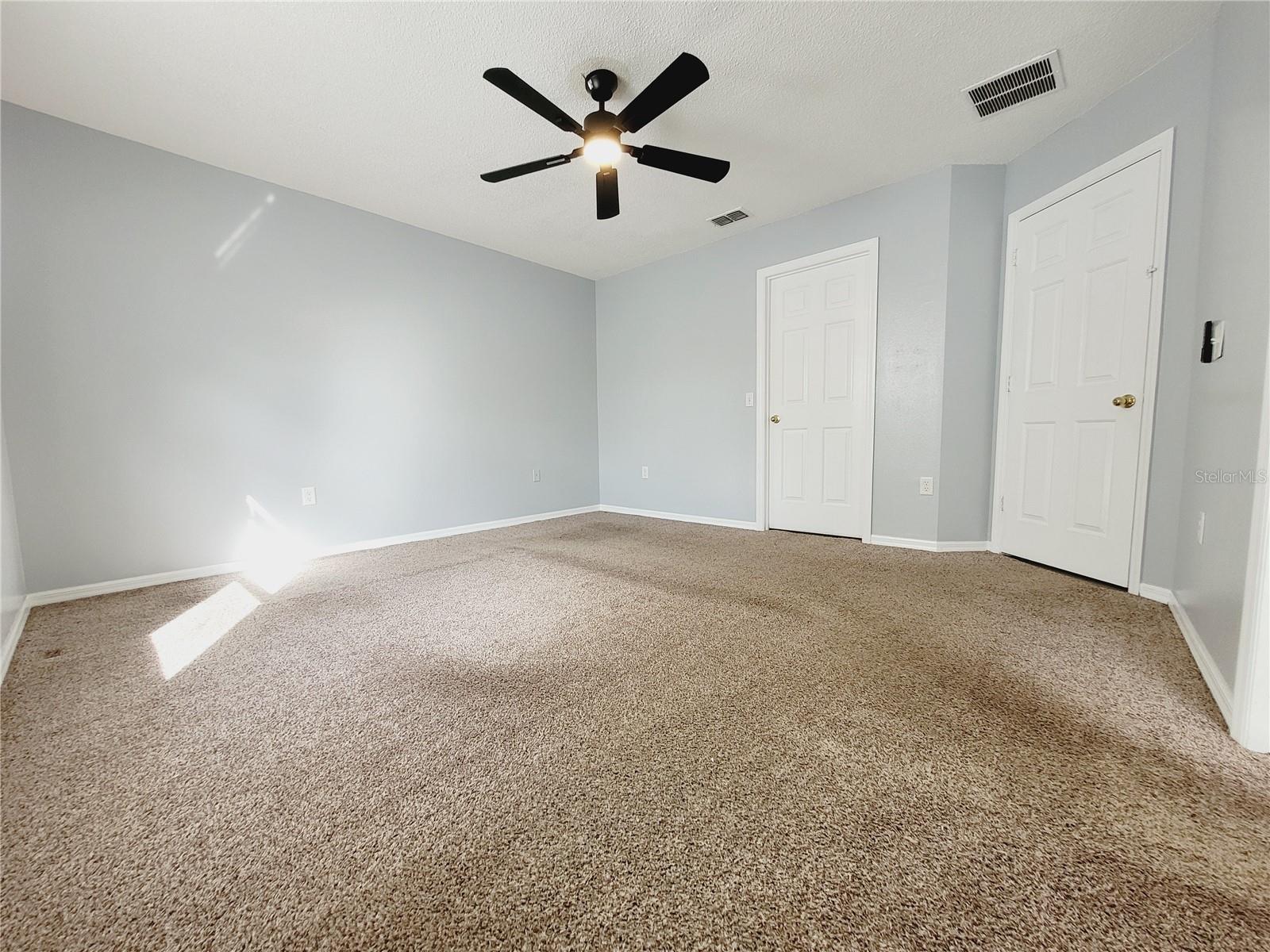 Image 30 of 60 For 317 Azincourt Lane