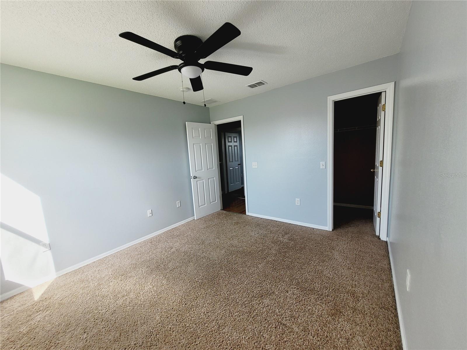 Image 37 of 60 For 317 Azincourt Lane