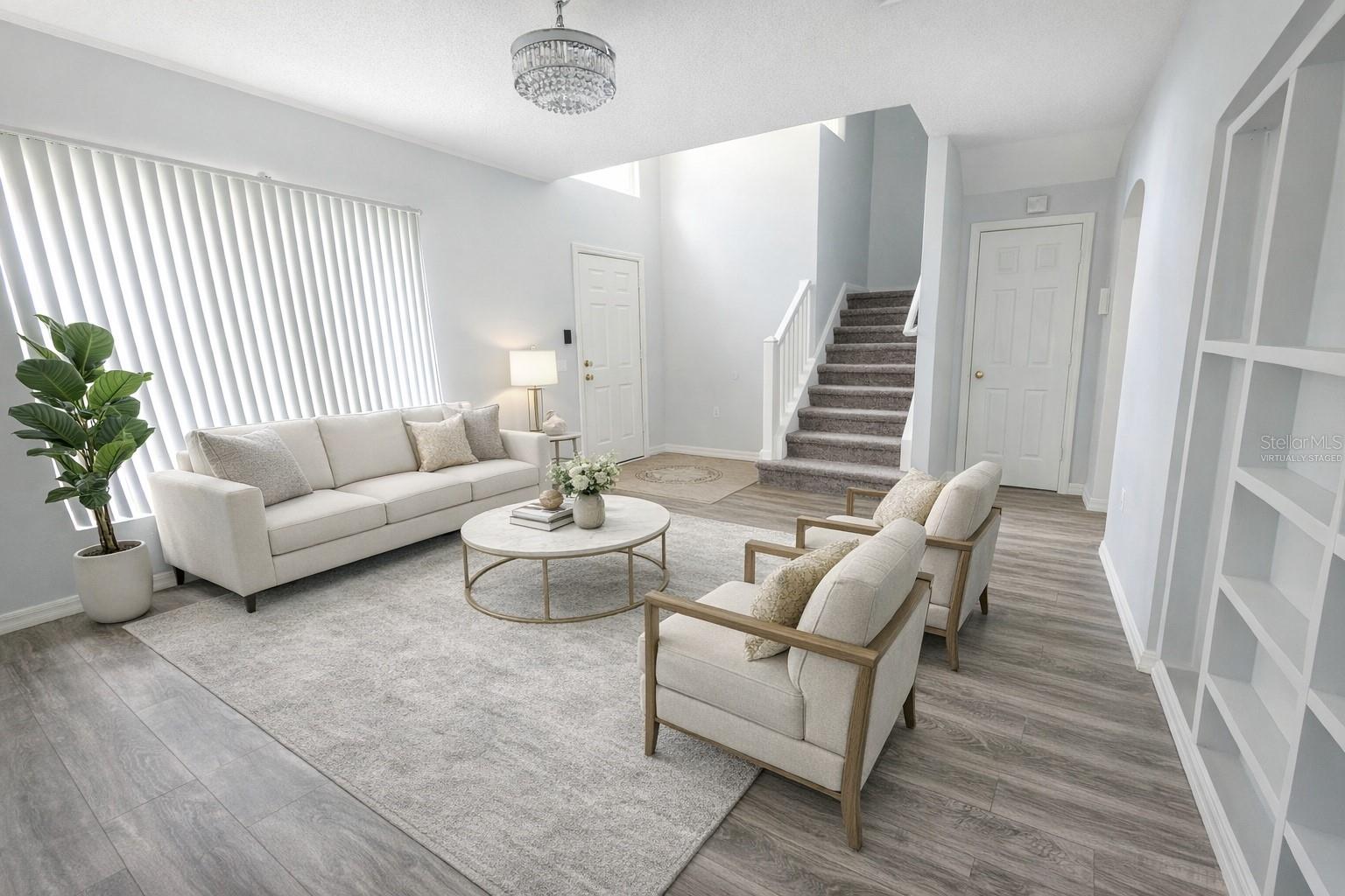 Image 4 of 60 For 317 Azincourt Lane