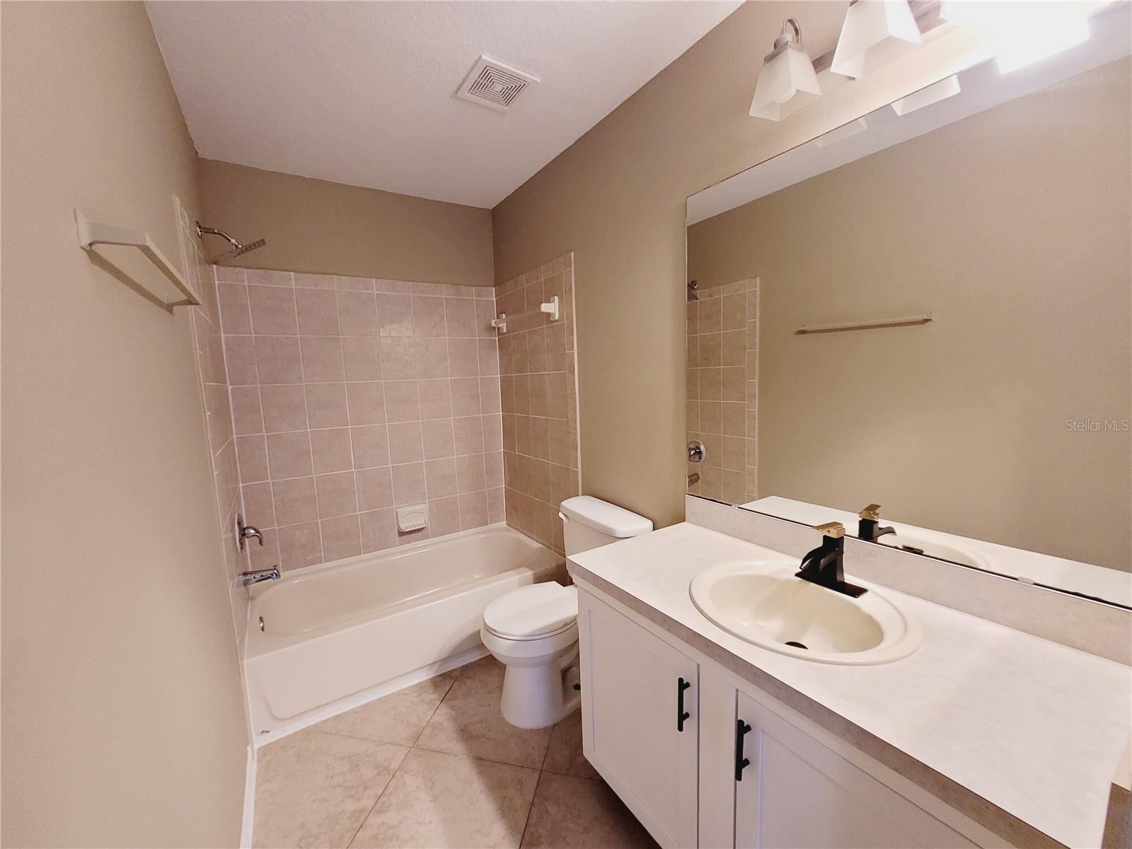 Image 40 of 60 For 317 Azincourt Lane