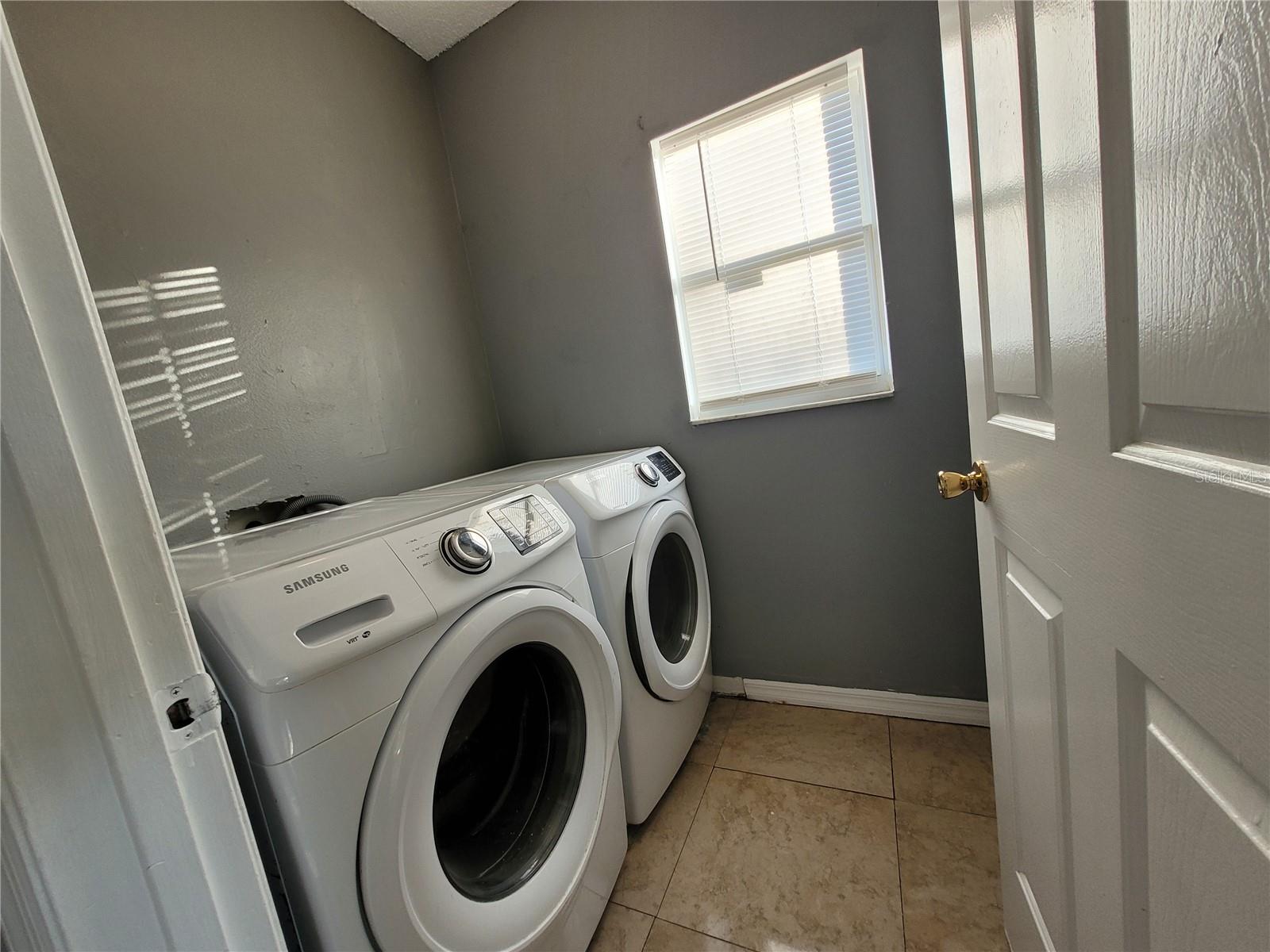 Image 42 of 60 For 317 Azincourt Lane