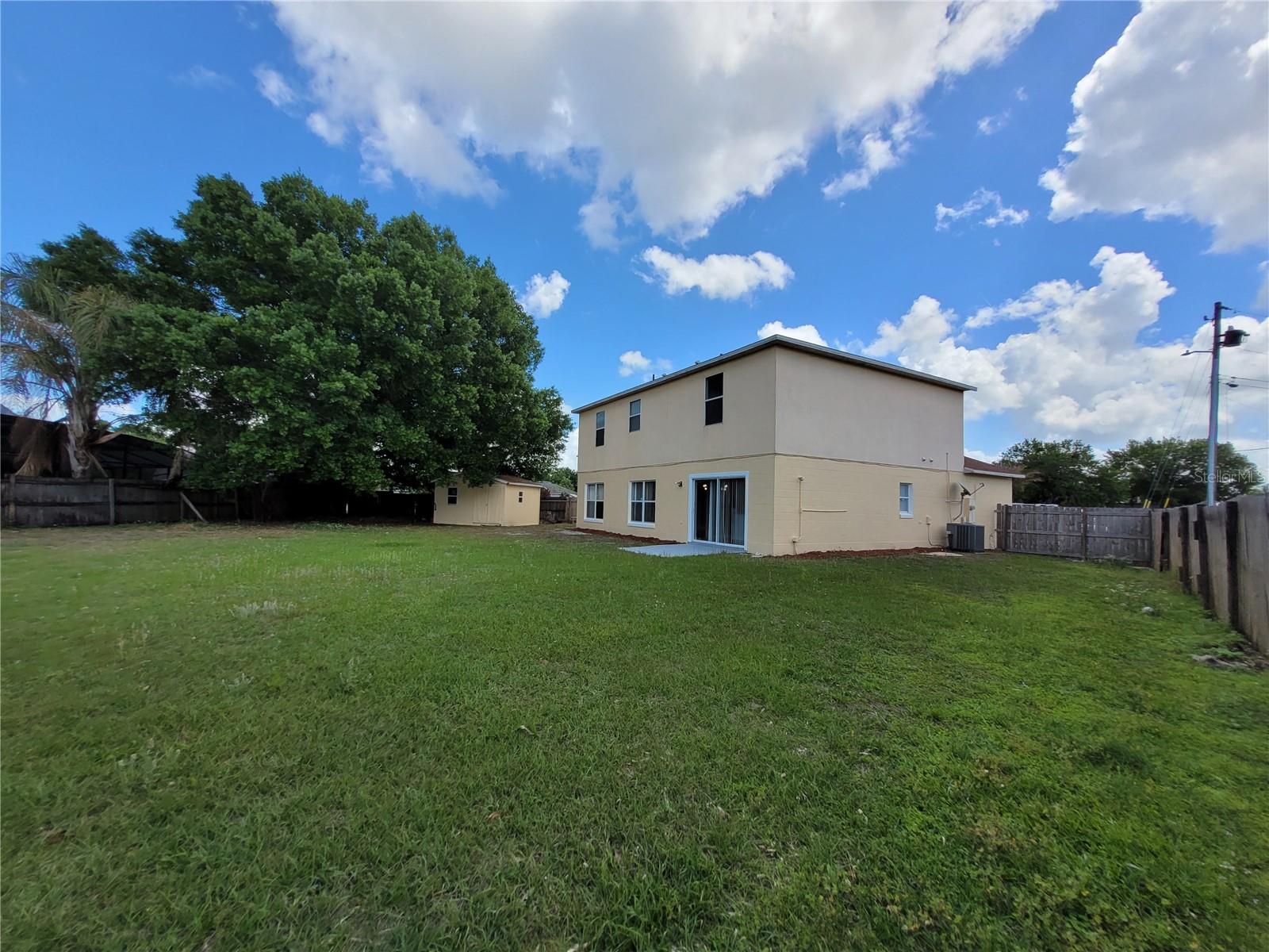 Image 47 of 60 For 317 Azincourt Lane