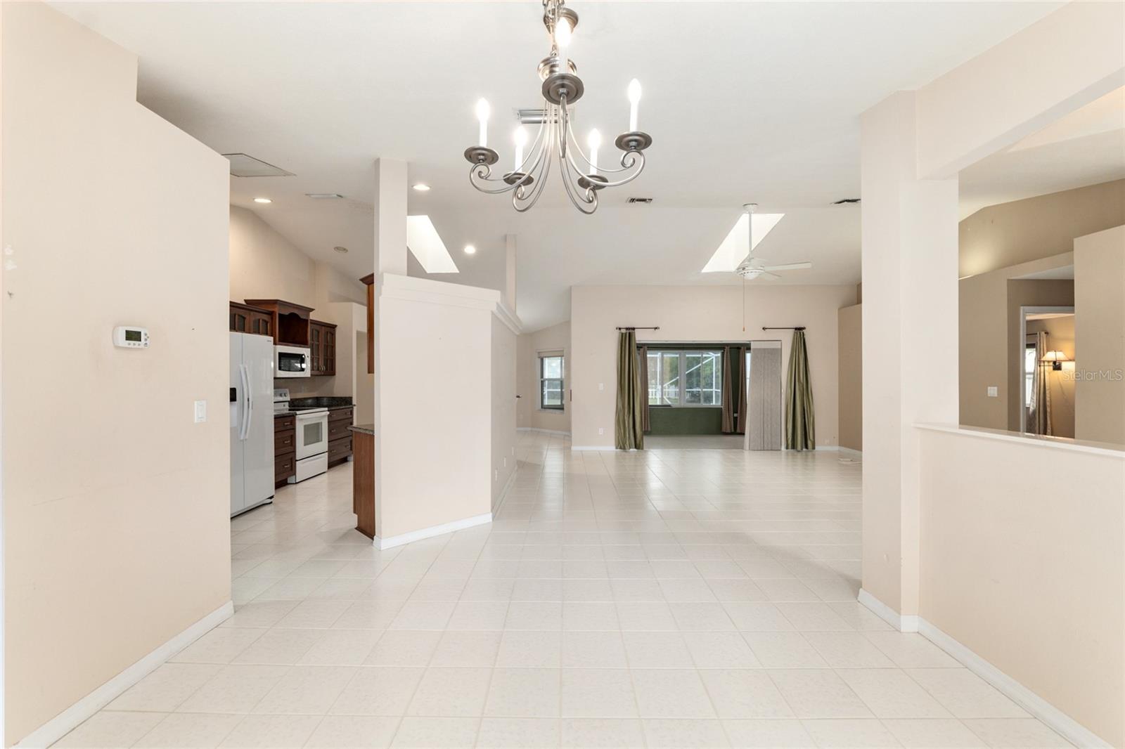 Image 11 of 45 For 10642 74th Avenue