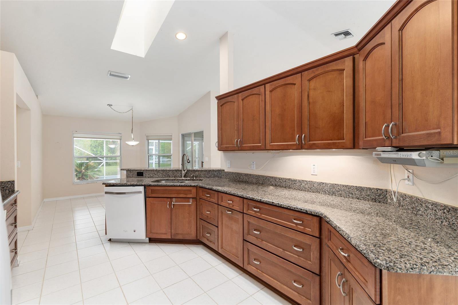 Image 12 of 45 For 10642 74th Avenue