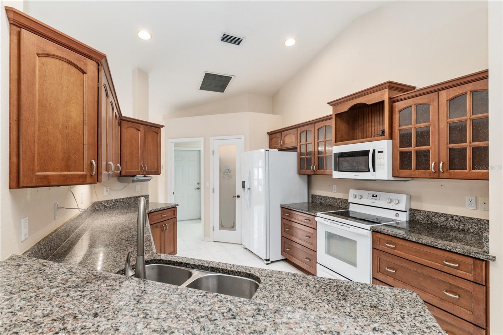 Image 13 of 45 For 10642 74th Avenue