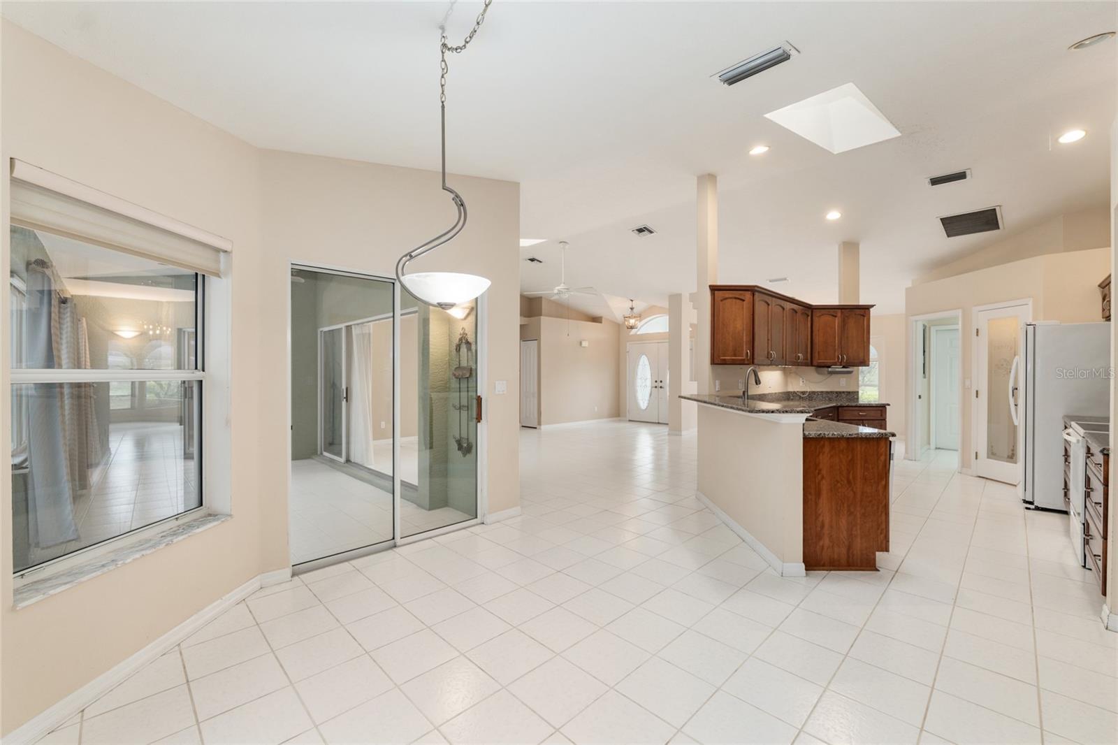 Image 15 of 45 For 10642 74th Avenue