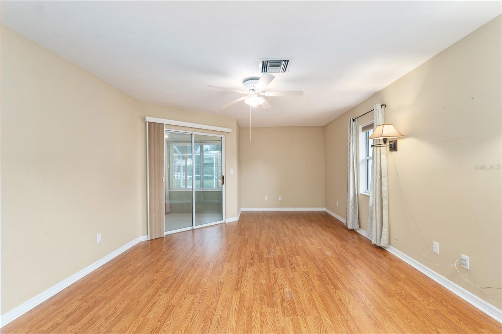 Image 18 of 45 For 10642 74th Avenue