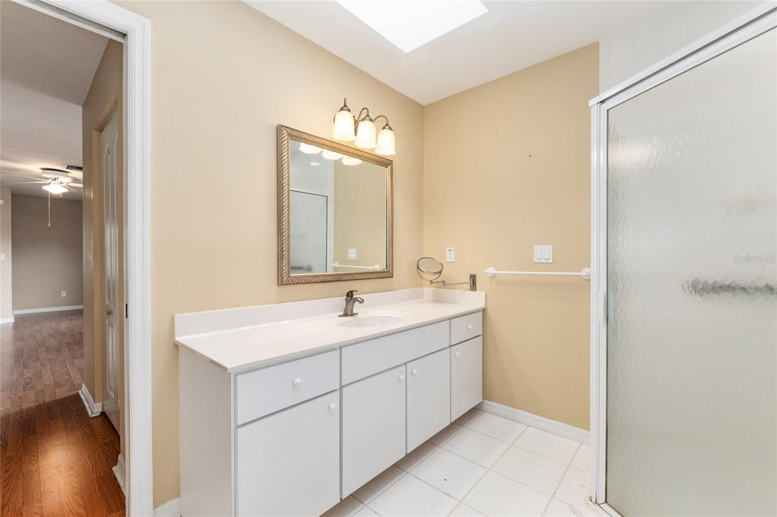 Image 21 of 45 For 10642 74th Avenue