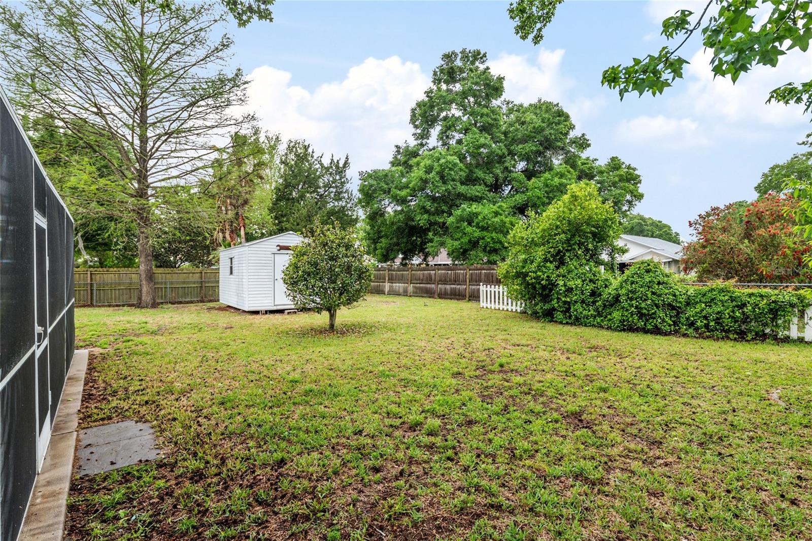 Image 37 of 45 For 10642 74th Avenue