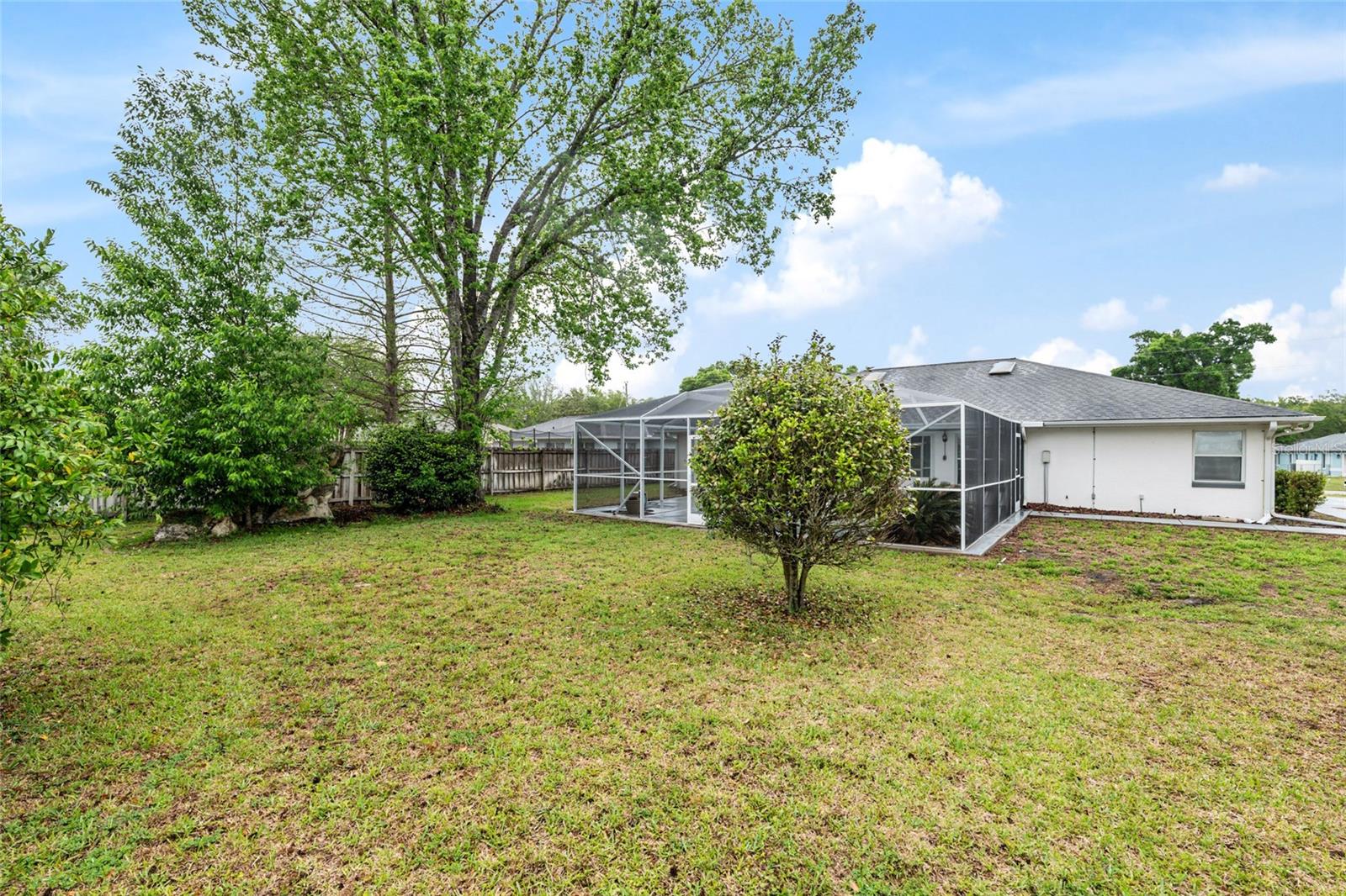 Image 42 of 45 For 10642 74th Avenue