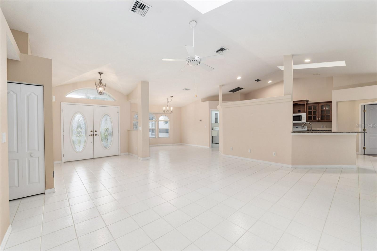 Image 8 of 45 For 10642 74th Avenue