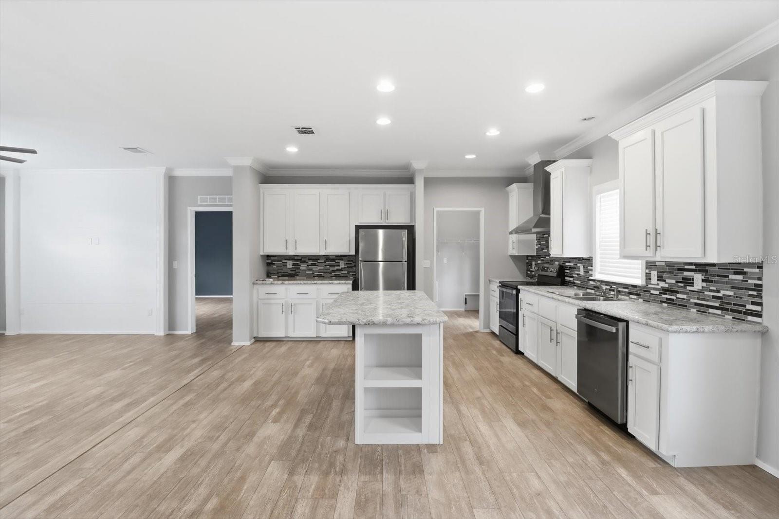 Image 6 of 30 For 6735 Homosassa Trail