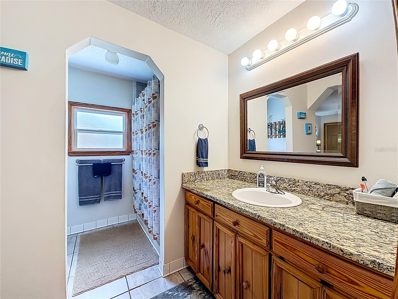 Image 29 of 66 For 4129 Riverside Drive