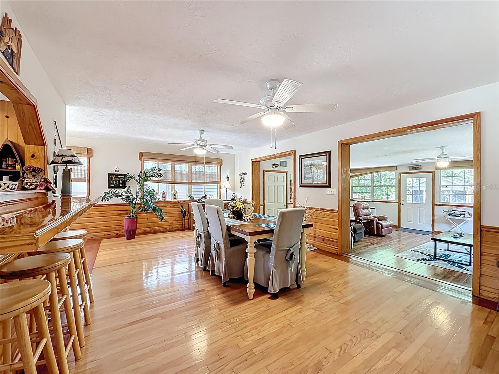 Image 40 of 66 For 4129 Riverside Drive