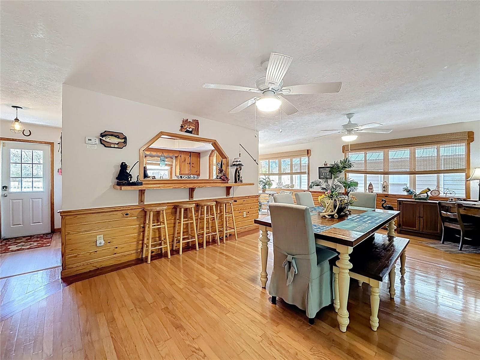 Image 41 of 66 For 4129 Riverside Drive