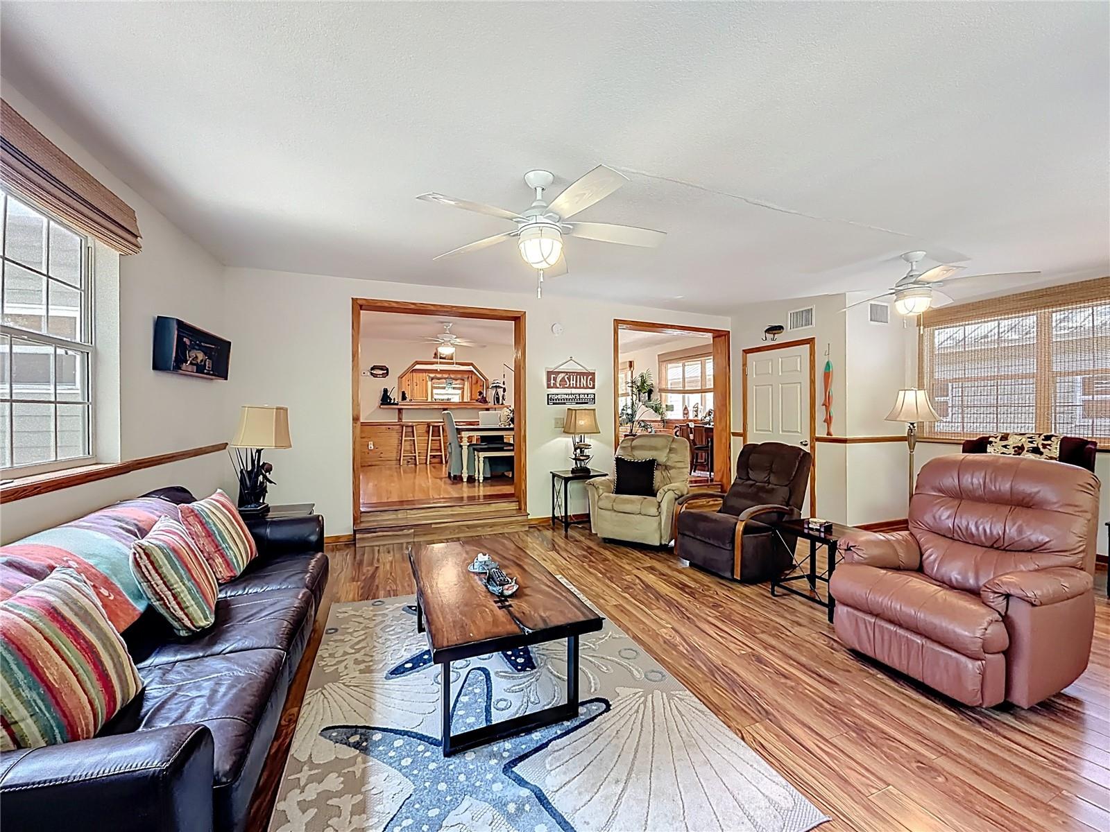 Image 42 of 66 For 4129 Riverside Drive