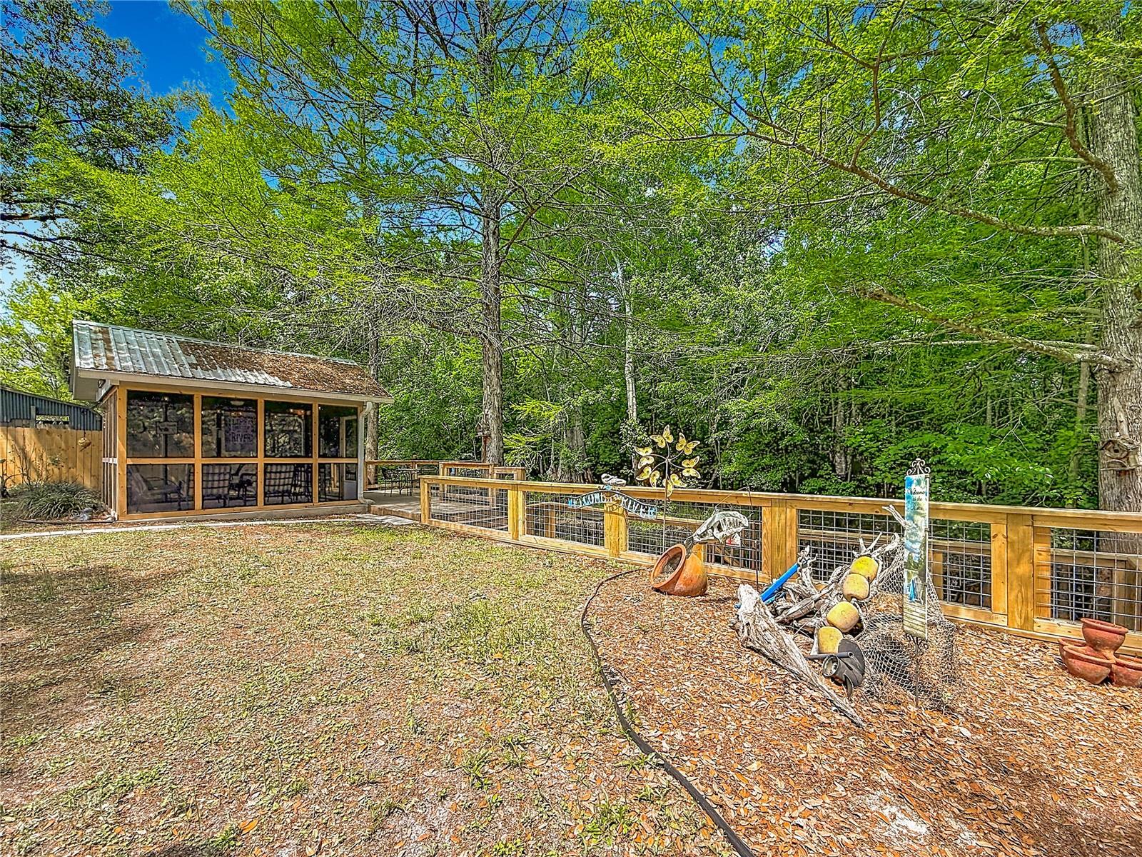 Image 47 of 66 For 4129 Riverside Drive