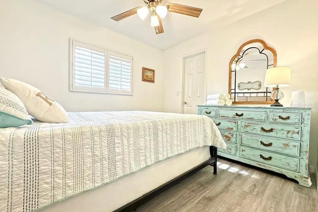 Image 3 of 11 For 6500 60th Avenue