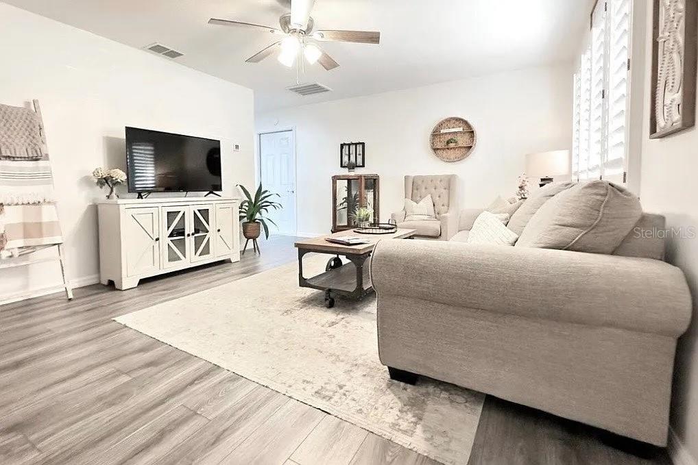 Image 9 of 11 For 6500 60th Avenue