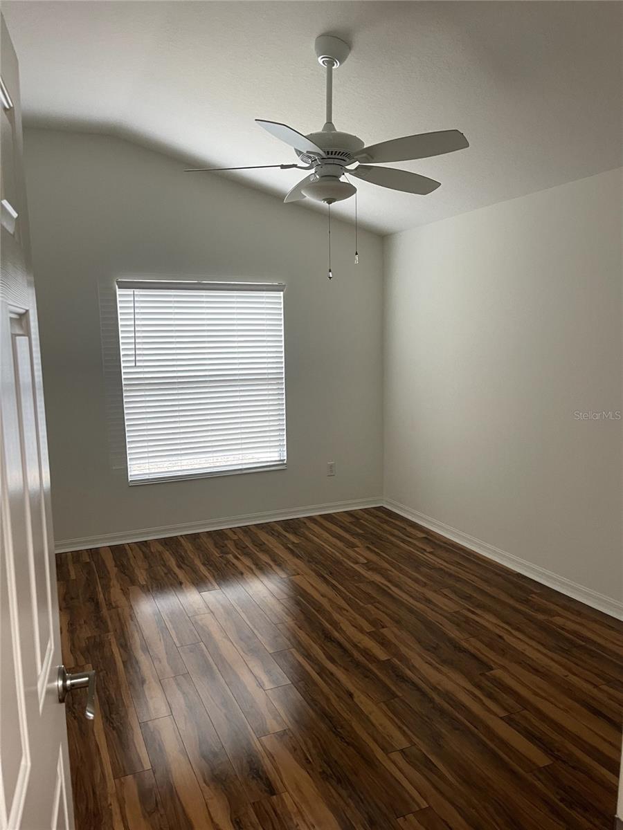 Image 18 of 27 For 2614 Dartford Terrace