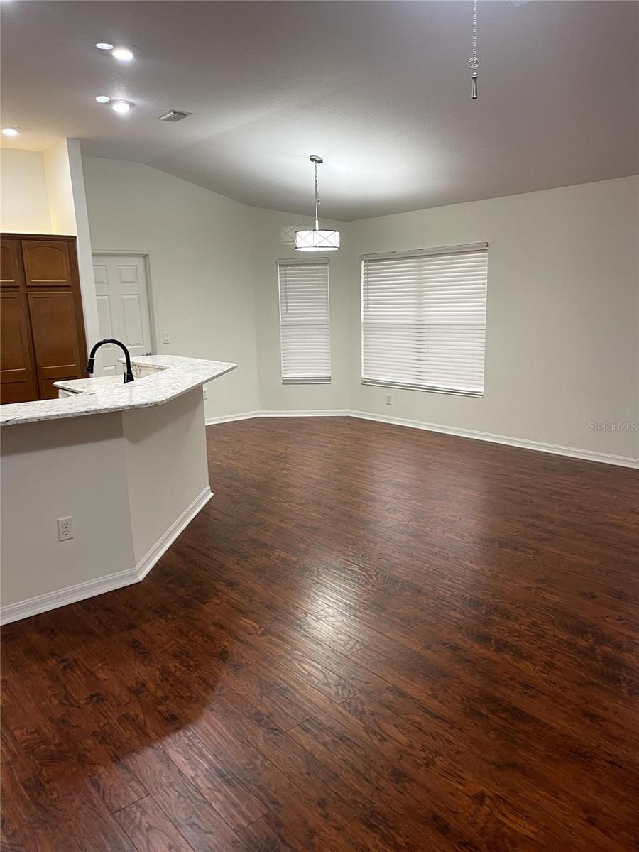 Image 19 of 27 For 2614 Dartford Terrace