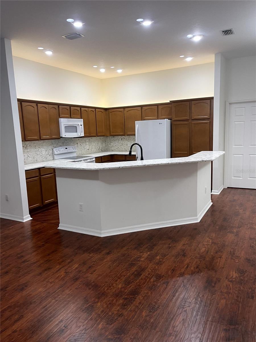 Image 23 of 27 For 2614 Dartford Terrace