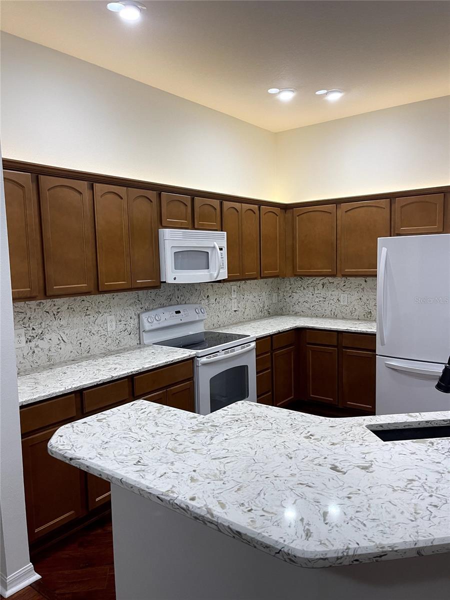 Image 4 of 27 For 2614 Dartford Terrace