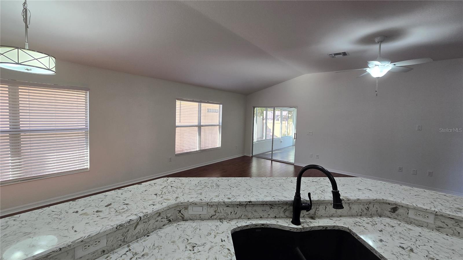 Image 6 of 27 For 2614 Dartford Terrace