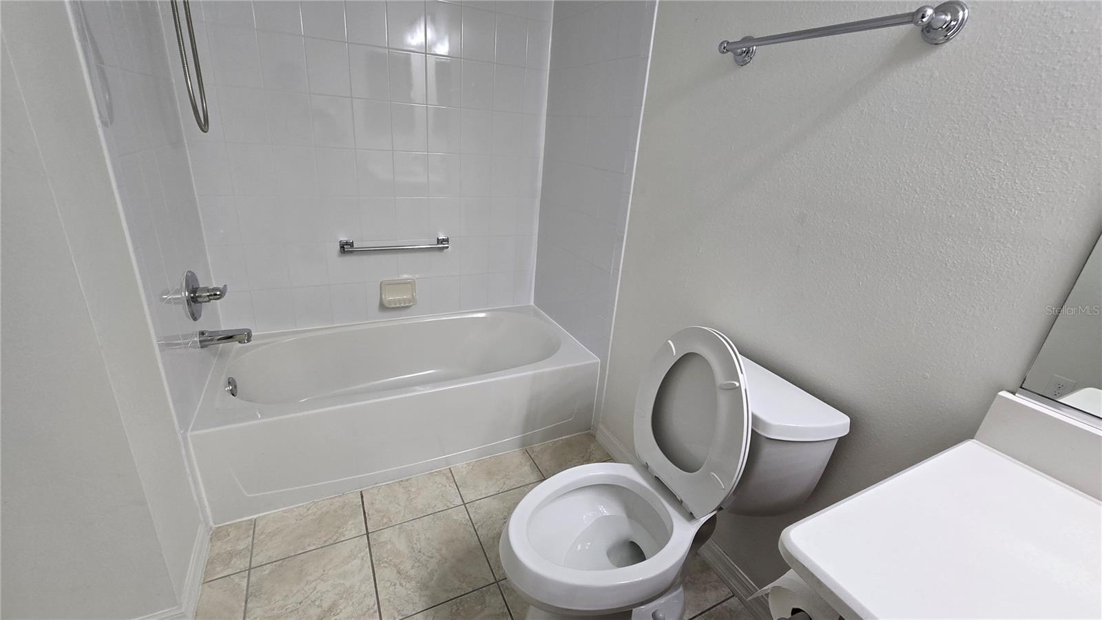 Image 7 of 27 For 2614 Dartford Terrace