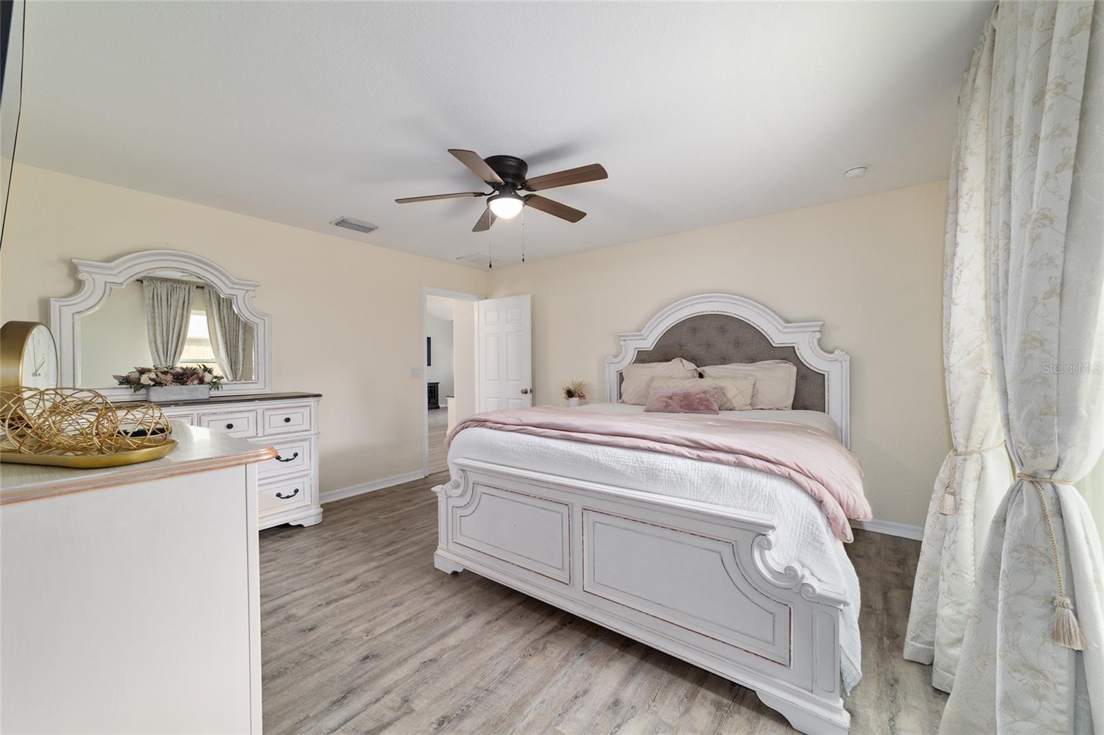 Image 24 of 47 For 5673 57th Place