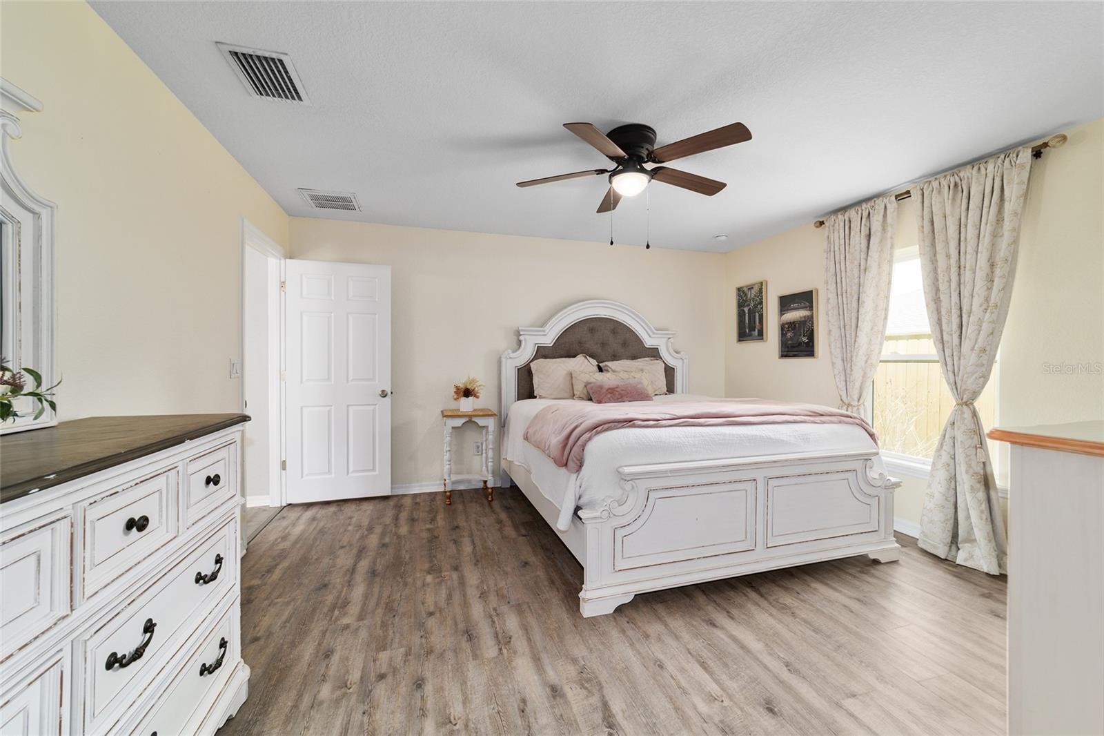 Image 26 of 47 For 5673 57th Place