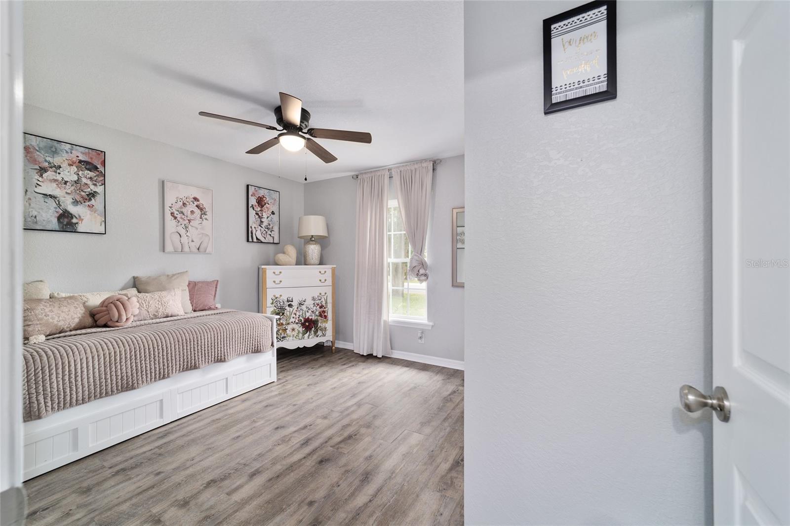 Image 33 of 47 For 5673 57th Place