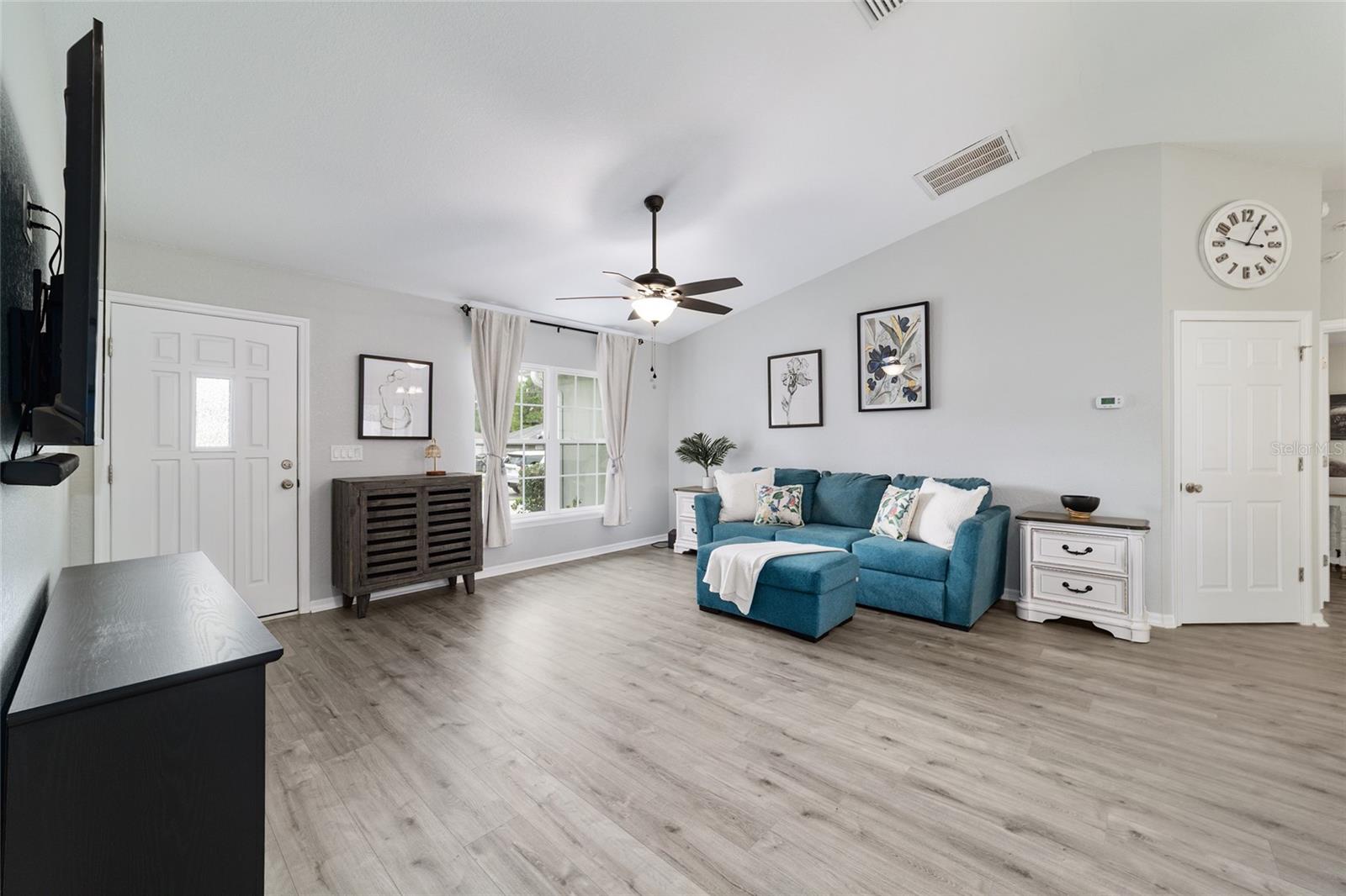 Image 8 of 47 For 5673 57th Place